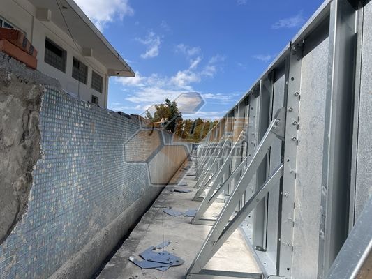 Piscine de loisirs en acier 50x25x2M / 25x20x2M avec système de contrôle intelligent