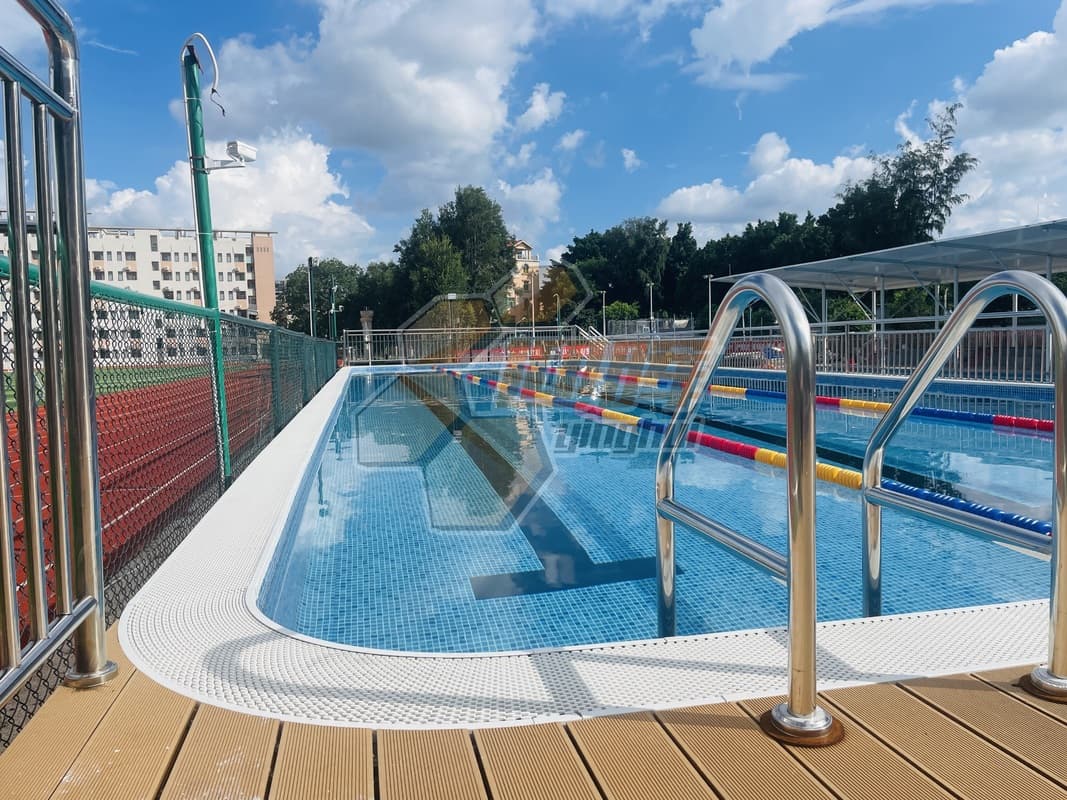 Competition In Ground Swimming Pools Zn-Al-Mg Steel Prefabricated Big Swimming Pool