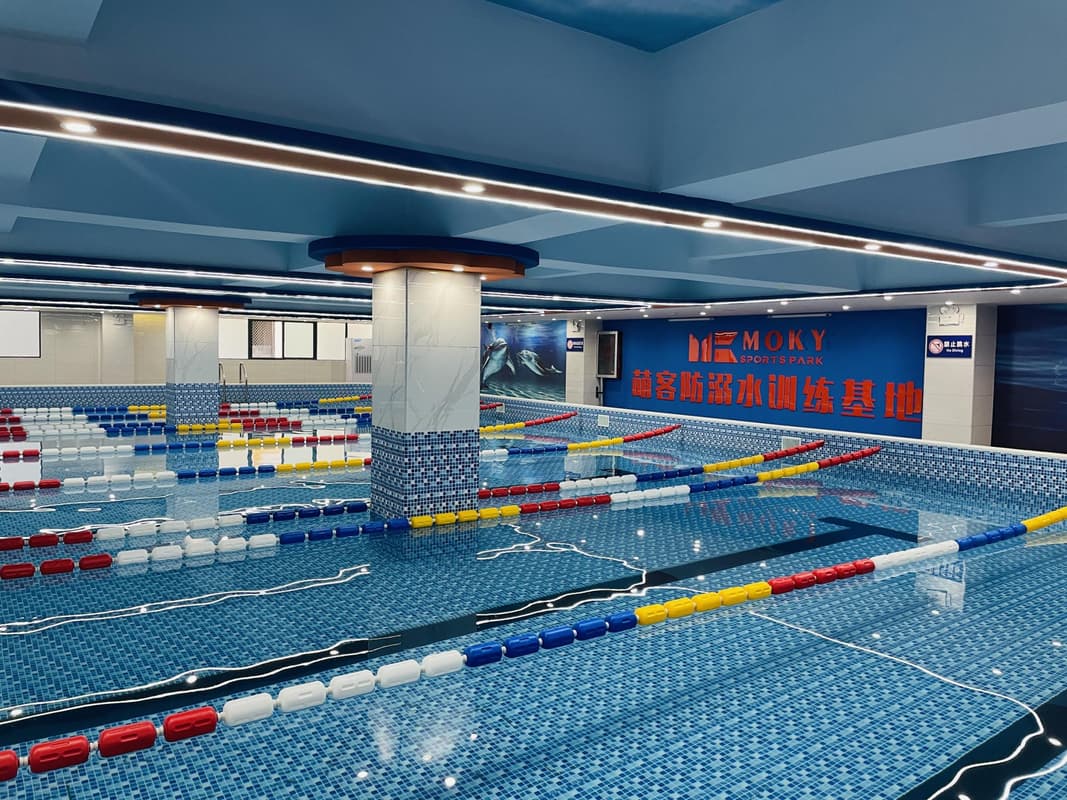 Durable Wood PVC Above Ground Swimming Pool With Intelligent Controls Thermal Insulation